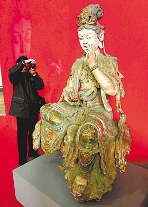 中國國家博物館近年從海外購進宋代木雕菩薩